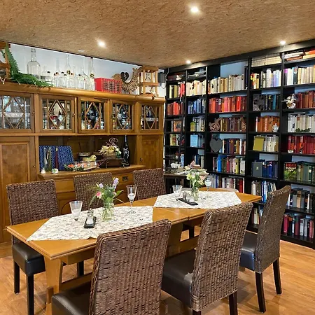 Schumacher's - Buecherhotel 3*