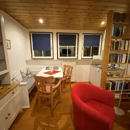 Casa de hóspedes Schumacher's - Buecherhotel 3*