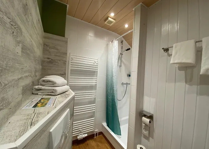 Schumacher's - Buecherhotel Friedeburg